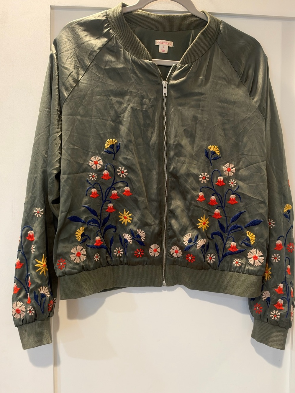 Xhilaration Olive Floral Embroidered Bomber Jacket Women’s L